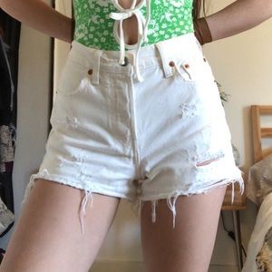 High waisted white Levi shorts!
